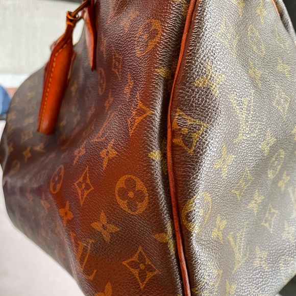 Authentic Louis Vuitton Speedy 35 (Vintage) - Picture 10 of 16